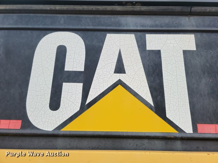 image for item LV9518 1998 Caterpillar D300E  haul truck