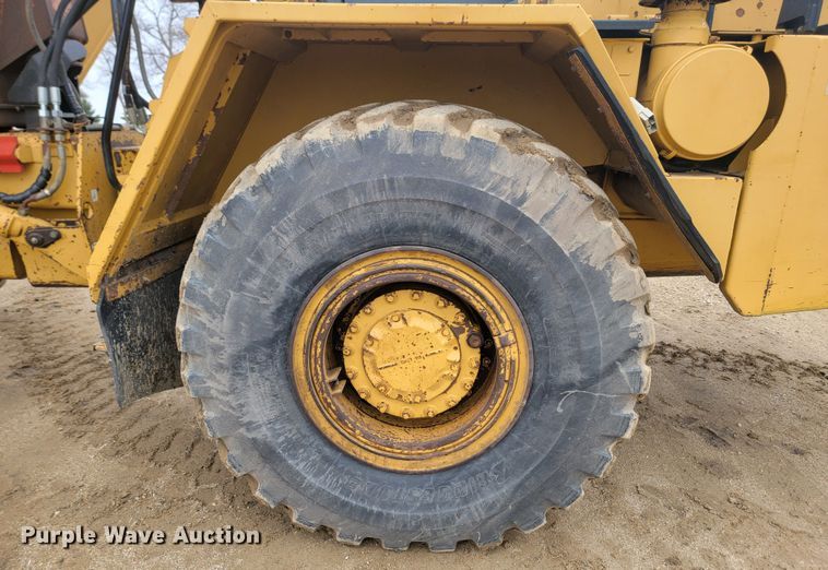 image for item LV9518 1998 Caterpillar D300E  haul truck