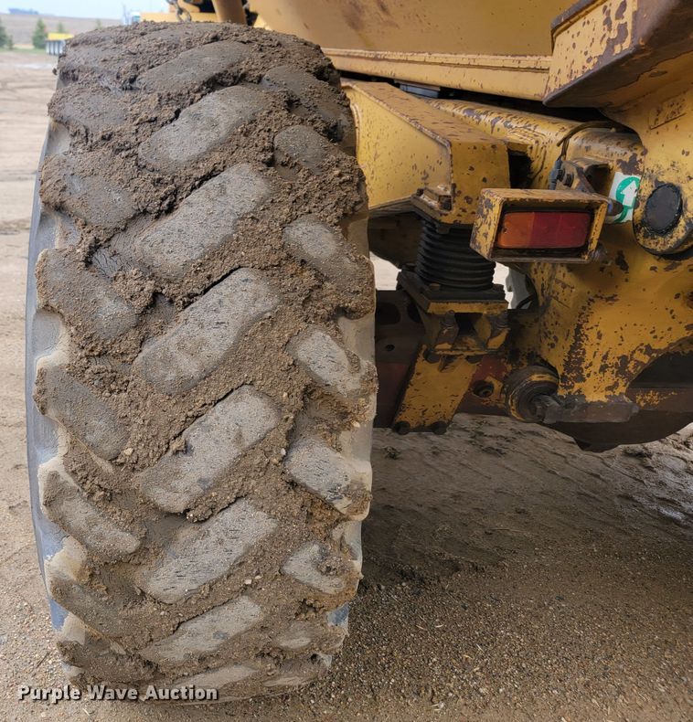 image for item LV9518 1998 Caterpillar D300E  haul truck