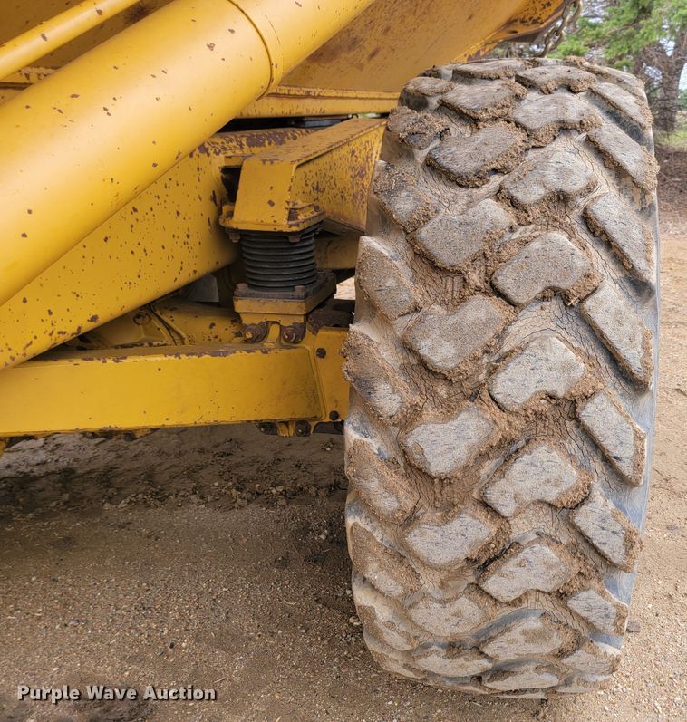 image for item LV9518 1998 Caterpillar D300E  haul truck