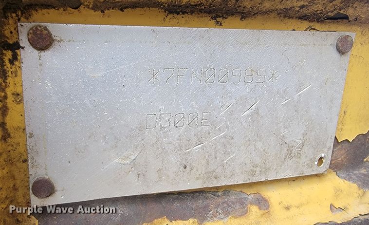 image for item LV9518 1998 Caterpillar D300E  haul truck