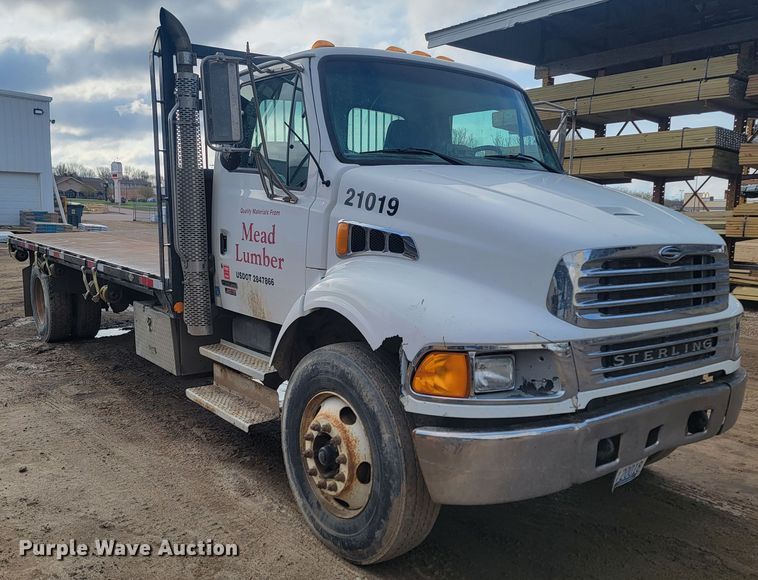 image for item LV9523 2003 Sterling Acterra  flatbed truck