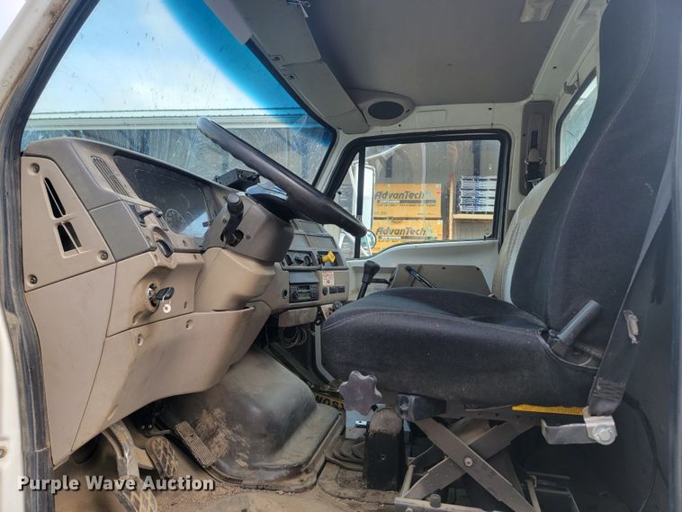 image for item LV9523 2003 Sterling Acterra  flatbed truck