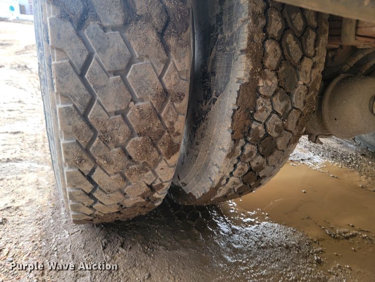 image for item LV9523 2003 Sterling Acterra  flatbed truck