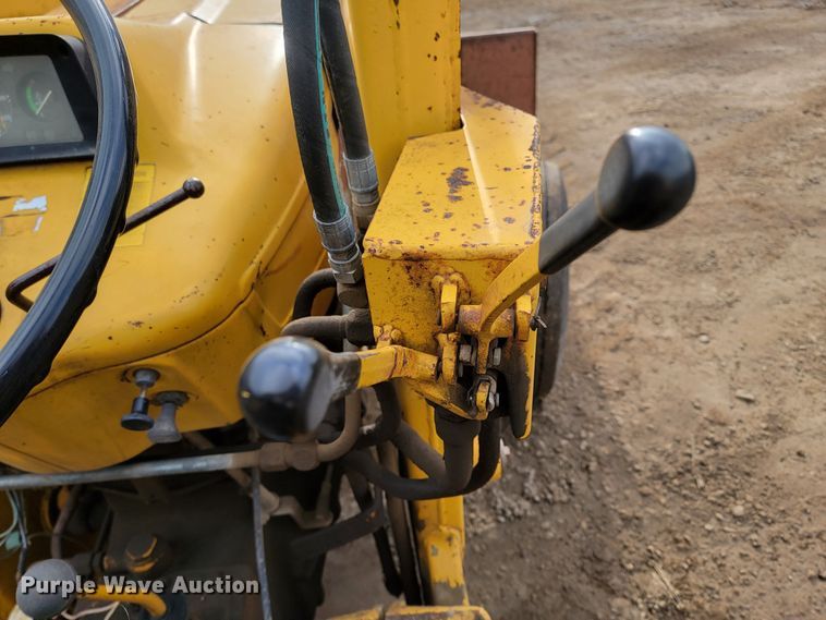 image for item LV9524 Ford  tractor