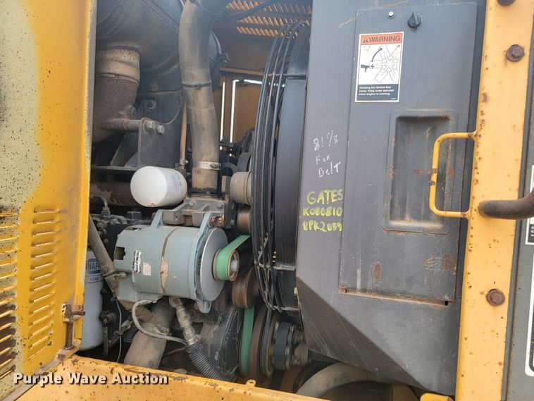 image for item LV9529 2001  Volvo G730  motor grader