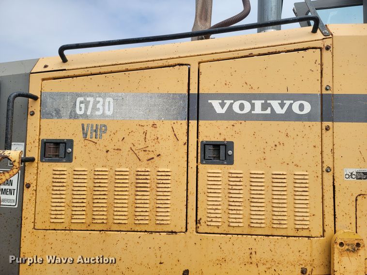 image for item LV9529 2001  Volvo G730  motor grader
