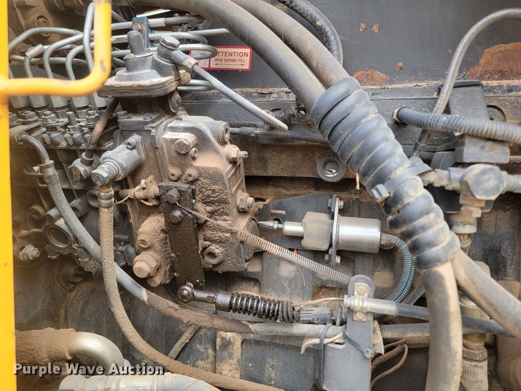 image for item LV9529 2001  Volvo G730  motor grader