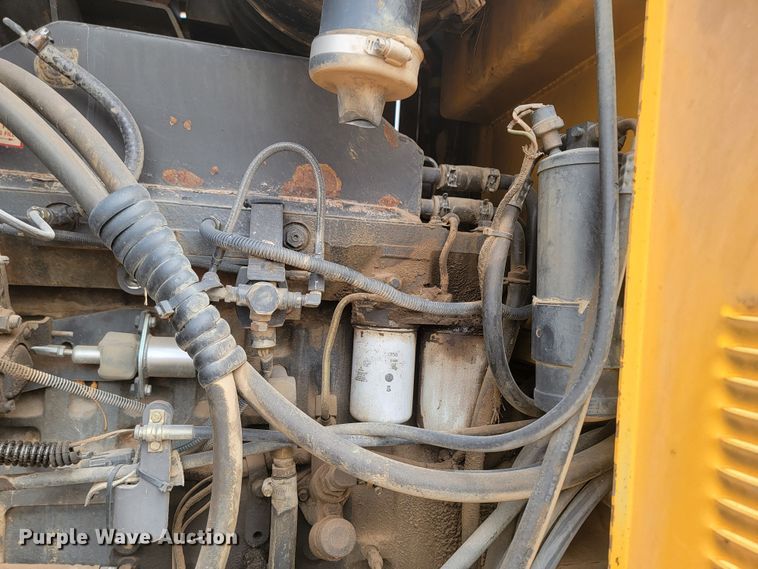 image for item LV9529 2001  Volvo G730  motor grader