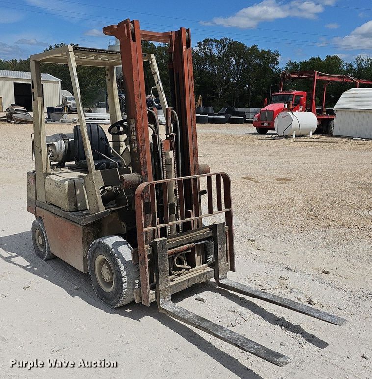 image for item LW9561 Nissan PH01A15V  forklift