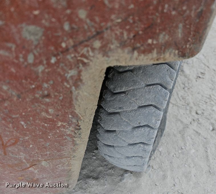 image for item LW9561 Nissan PH01A15V  forklift