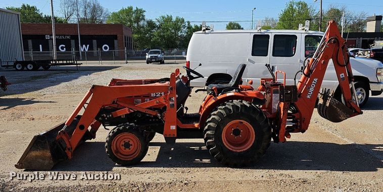 image for item MB9971 Kubota B21  MFWD tractor