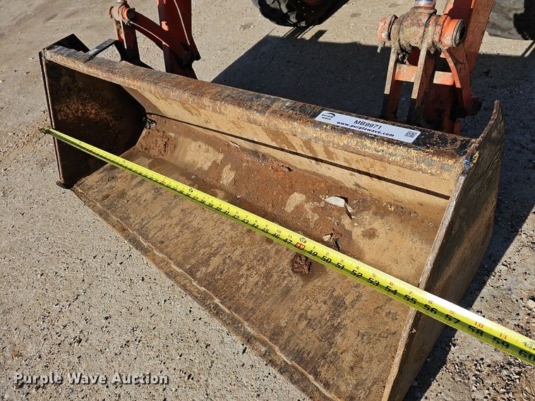 image for item MB9971 Kubota B21  MFWD tractor