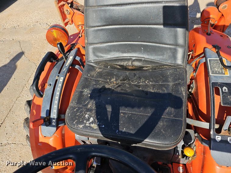 image for item MB9971 Kubota B21  MFWD tractor