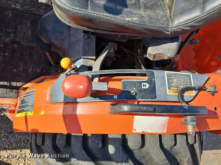 image for item MB9971 Kubota B21  MFWD tractor