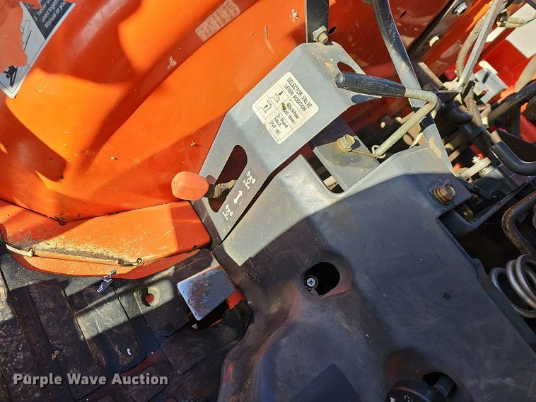 image for item MB9971 Kubota B21  MFWD tractor