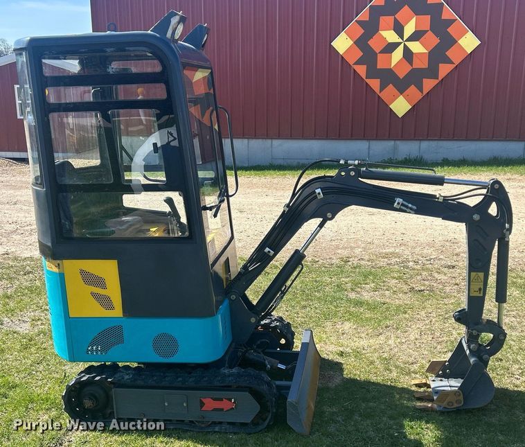 image for item MC9871 2022 Ants ME10E  mini excavator