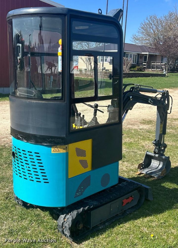 image for item MC9871 2022 Ants ME10E  mini excavator