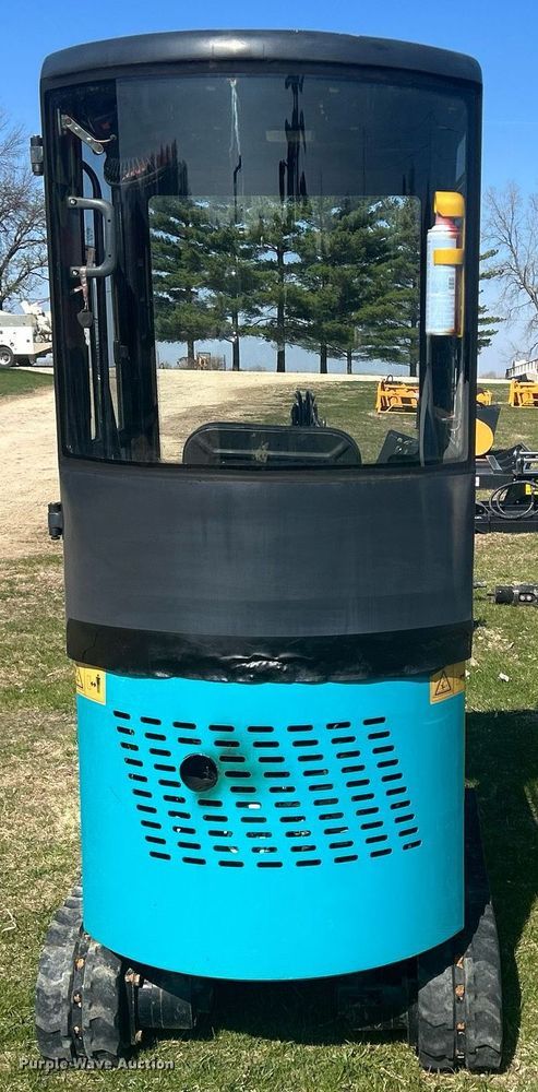 image for item MC9871 2022 Ants ME10E  mini excavator