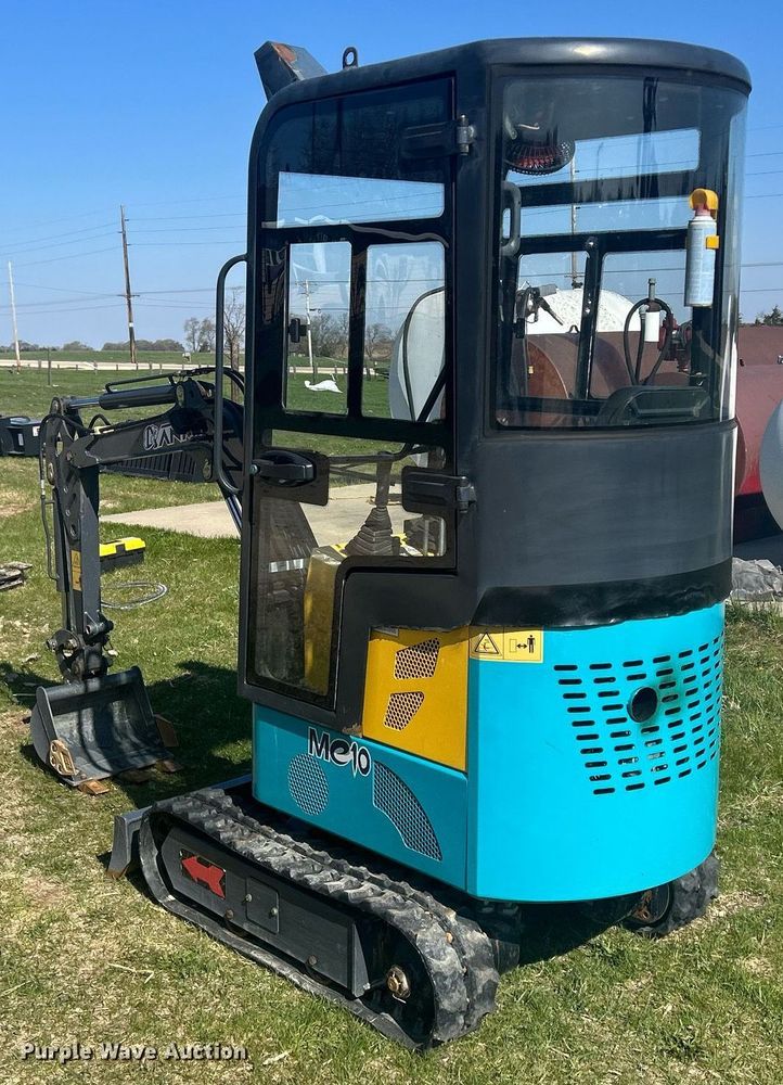 image for item MC9871 2022 Ants ME10E  mini excavator