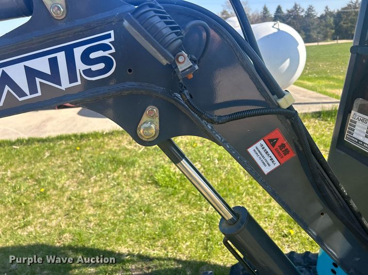 image for item MC9871 2022 Ants ME10E  mini excavator