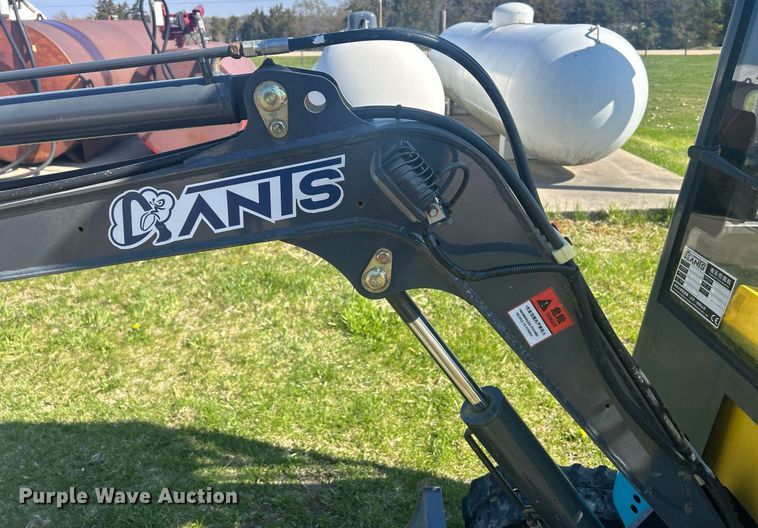 image for item MC9871 2022 Ants ME10E  mini excavator