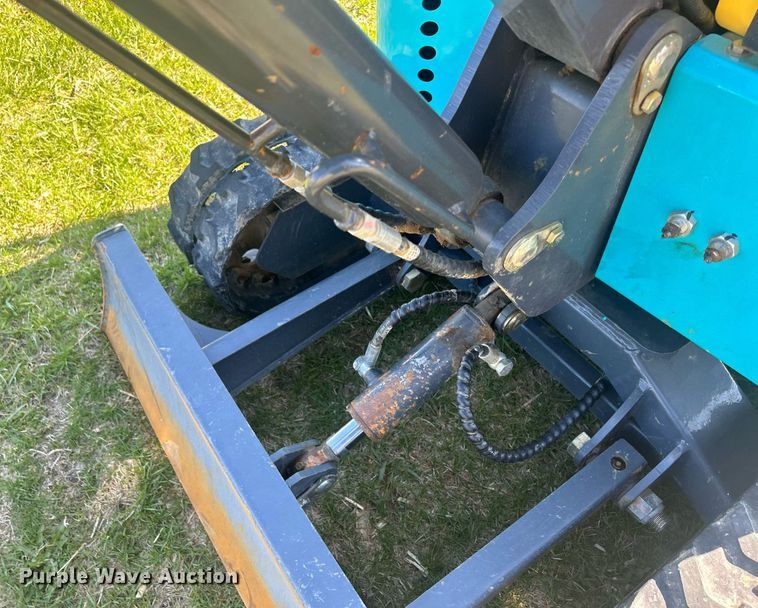 image for item MC9871 2022 Ants ME10E  mini excavator