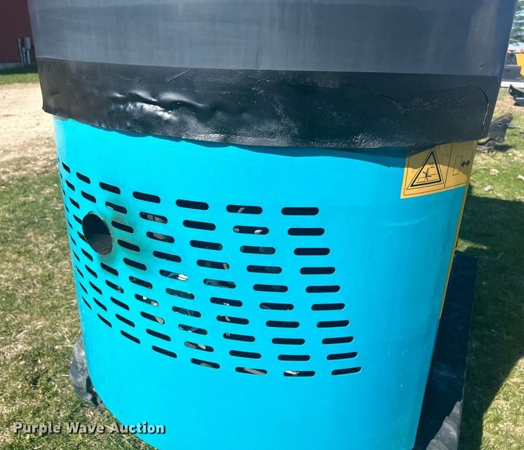 image for item MC9871 2022 Ants ME10E  mini excavator