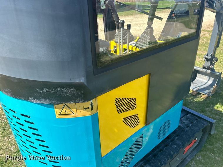 image for item MC9871 2022 Ants ME10E  mini excavator