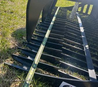 image for item MC9872 JCT  skid steer grapple bucket