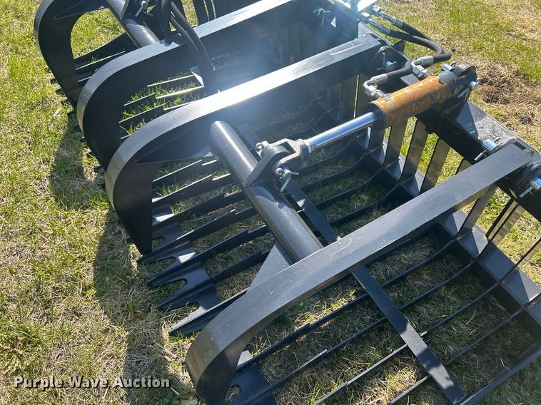 image for item MC9872 JCT  skid steer grapple bucket