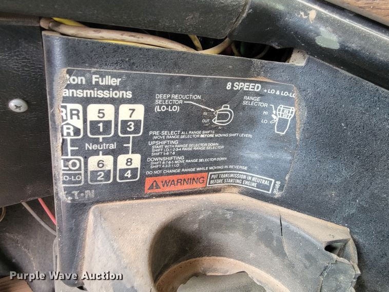 image for item ME9778 1995 Freightliner FLD112  dump truck