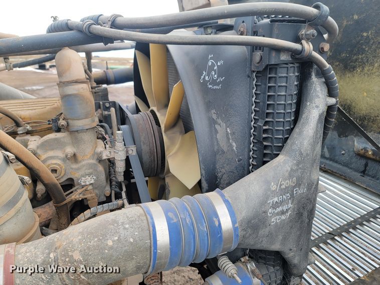 image for item ME9778 1995 Freightliner FLD112  dump truck