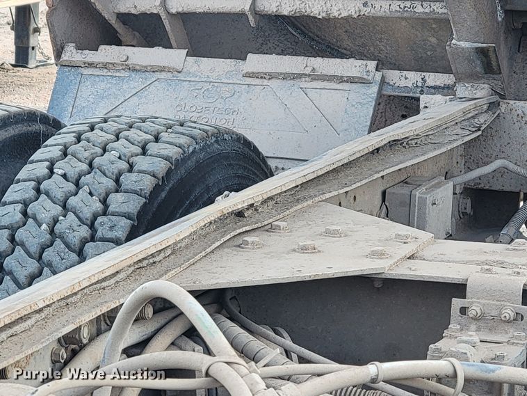 image for item ME9778 1995 Freightliner FLD112  dump truck