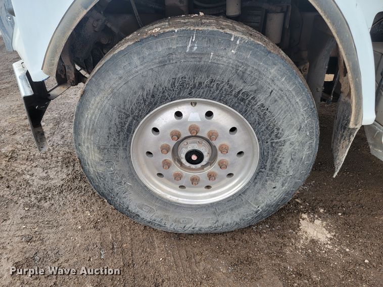 image for item ME9778 1995 Freightliner FLD112  dump truck