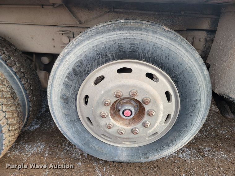 image for item ME9778 1995 Freightliner FLD112  dump truck