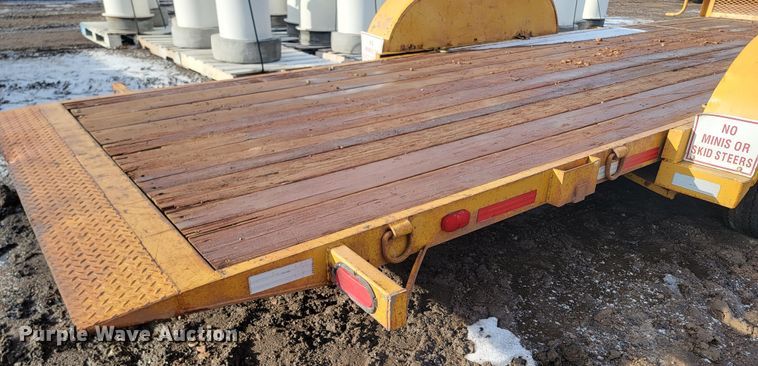 image for item ME9779 1995 Big Tex 8x20  equipment trailer