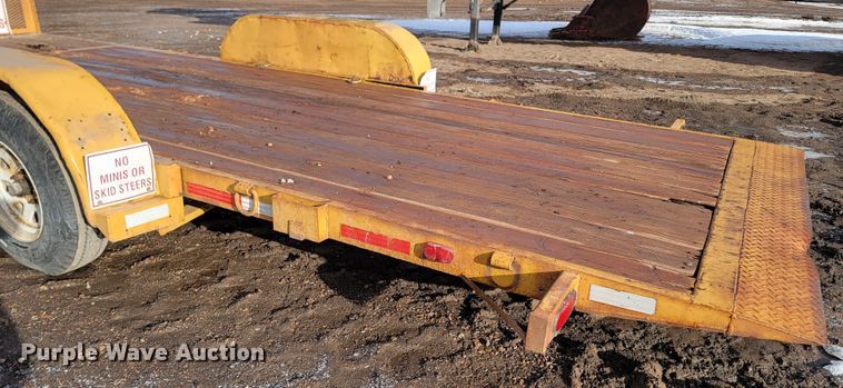 image for item ME9779 1995 Big Tex 8x20  equipment trailer