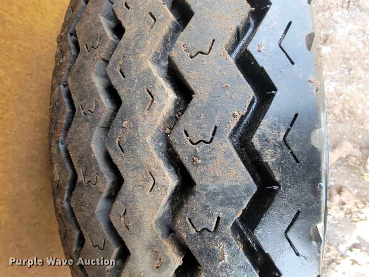 image for item ME9779 1995 Big Tex 8x20  equipment trailer