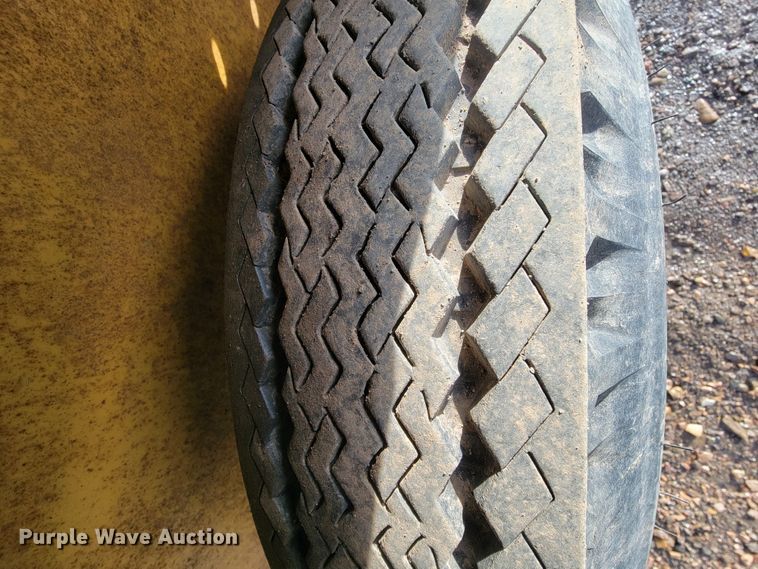 image for item ME9779 1995 Big Tex 8x20  equipment trailer