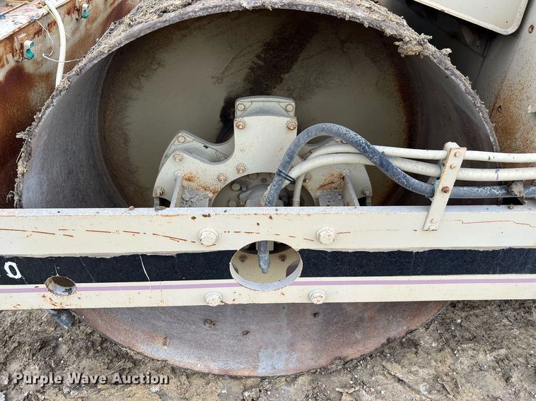 image for item MF9927 1995 Ingersoll Rand DD-110  double drum vibratory roller