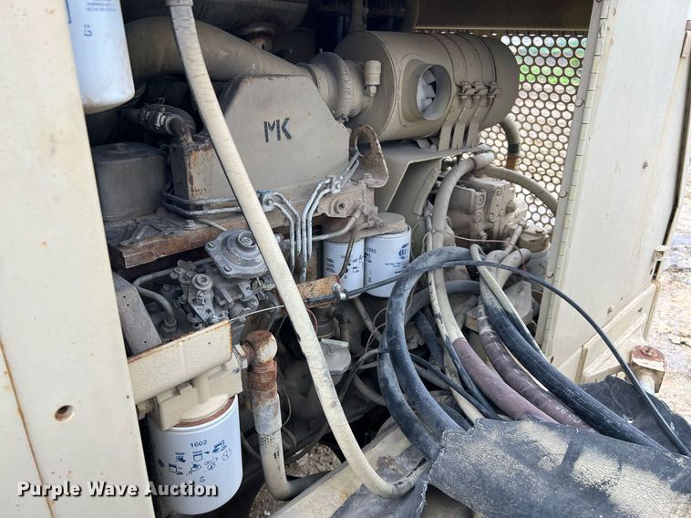 image for item MF9927 1995 Ingersoll Rand DD-110  double drum vibratory roller