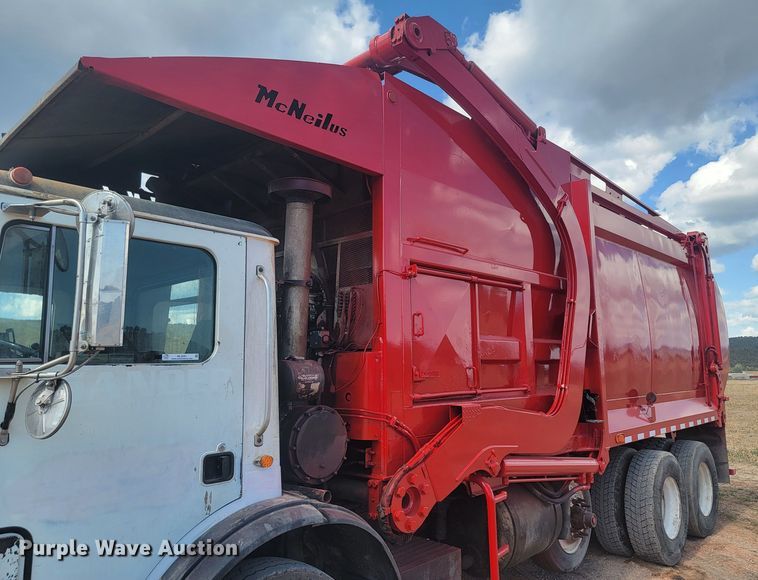 image for item ML9281 2004 Mack MR688S  refuse truck