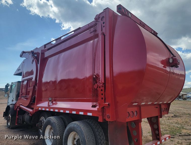 image for item ML9281 2004 Mack MR688S  refuse truck