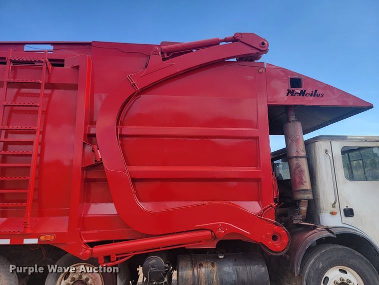 image for item ML9281 2004 Mack MR688S  refuse truck