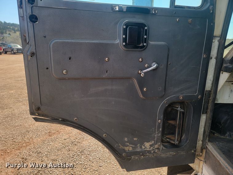 image for item ML9281 2004 Mack MR688S  refuse truck