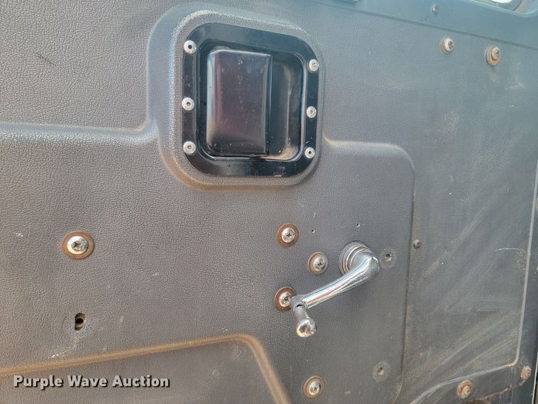 image for item ML9281 2004 Mack MR688S  refuse truck