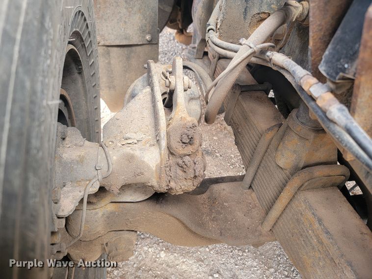 image for item ML9281 2004 Mack MR688S  refuse truck