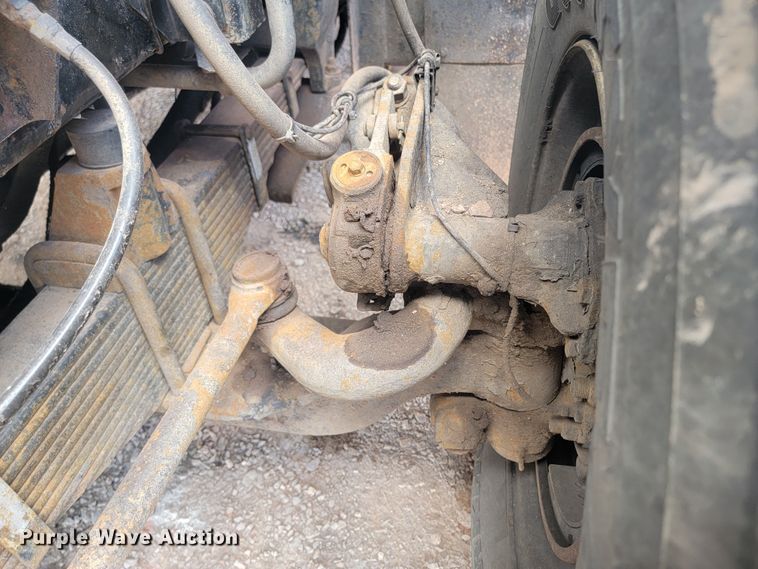 image for item ML9281 2004 Mack MR688S  refuse truck