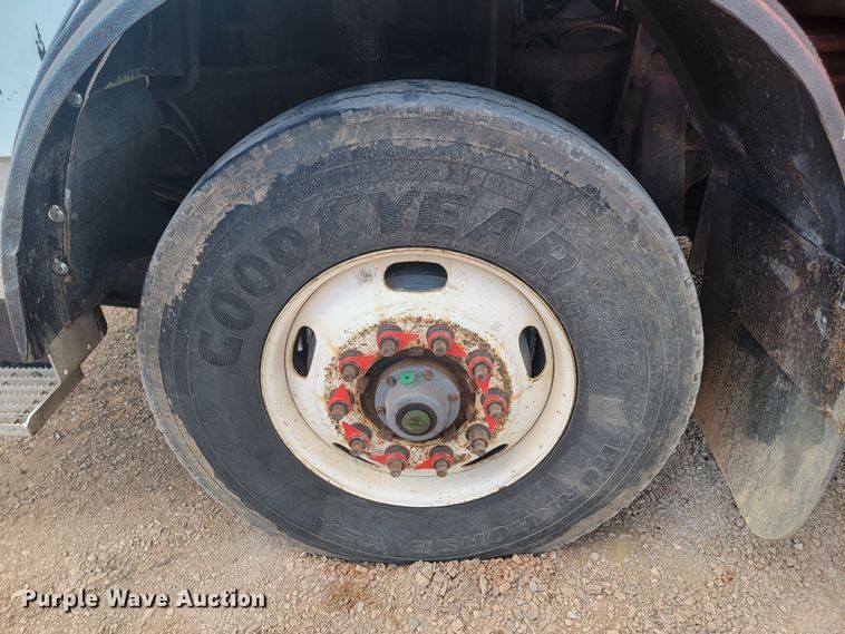 image for item ML9281 2004 Mack MR688S  refuse truck